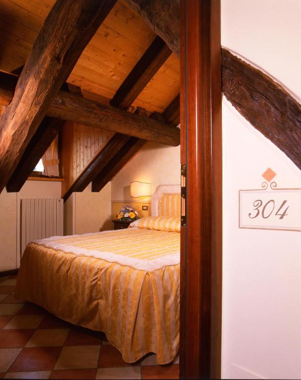 La Contrada Dei Monti Hotel Orta San Giulio Bagian luar foto